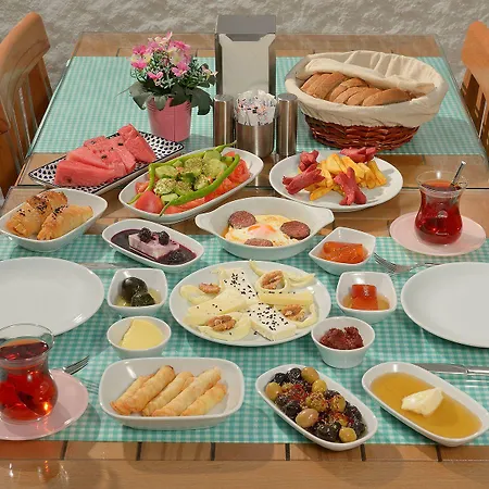 Brothers Hotel Cesme