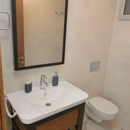 Brothers Ξενοδοχείο 3*