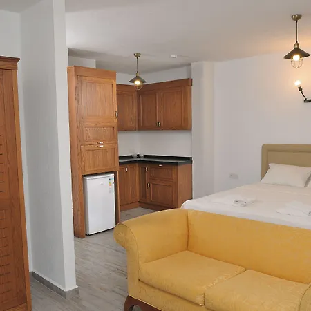 Ξενοδοχείο Brothers 3*