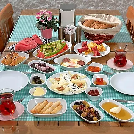 מלון Brothers Çeşme