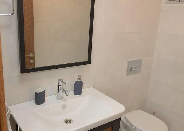 Brothers فندق 3*